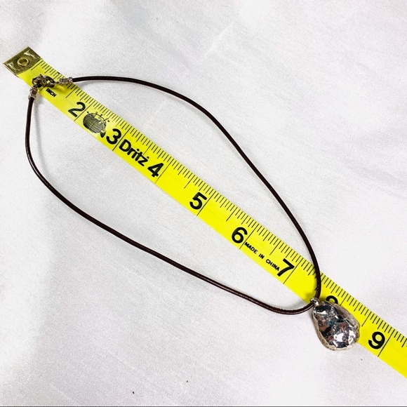 Silpada hammered sterling silver nugget on leather necklace - Picture 4 of 8